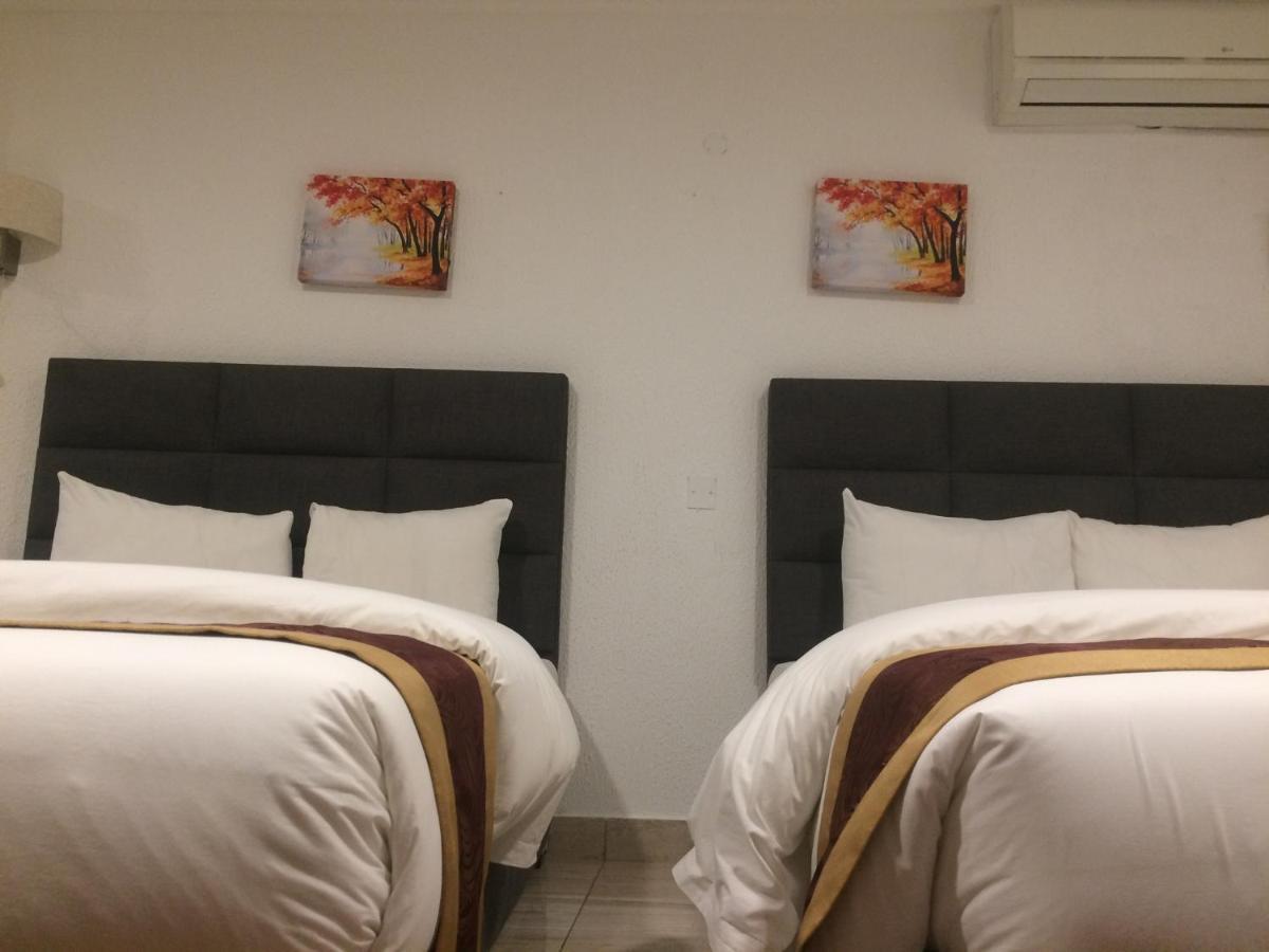 Airport View Hotel Аккра Экстерьер фото
