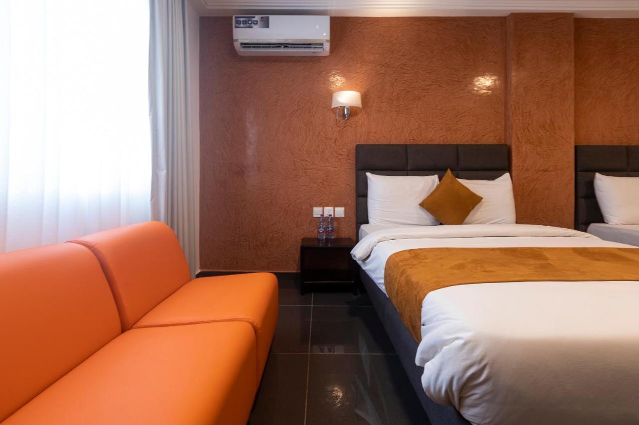 Airport View Hotel Аккра Экстерьер фото