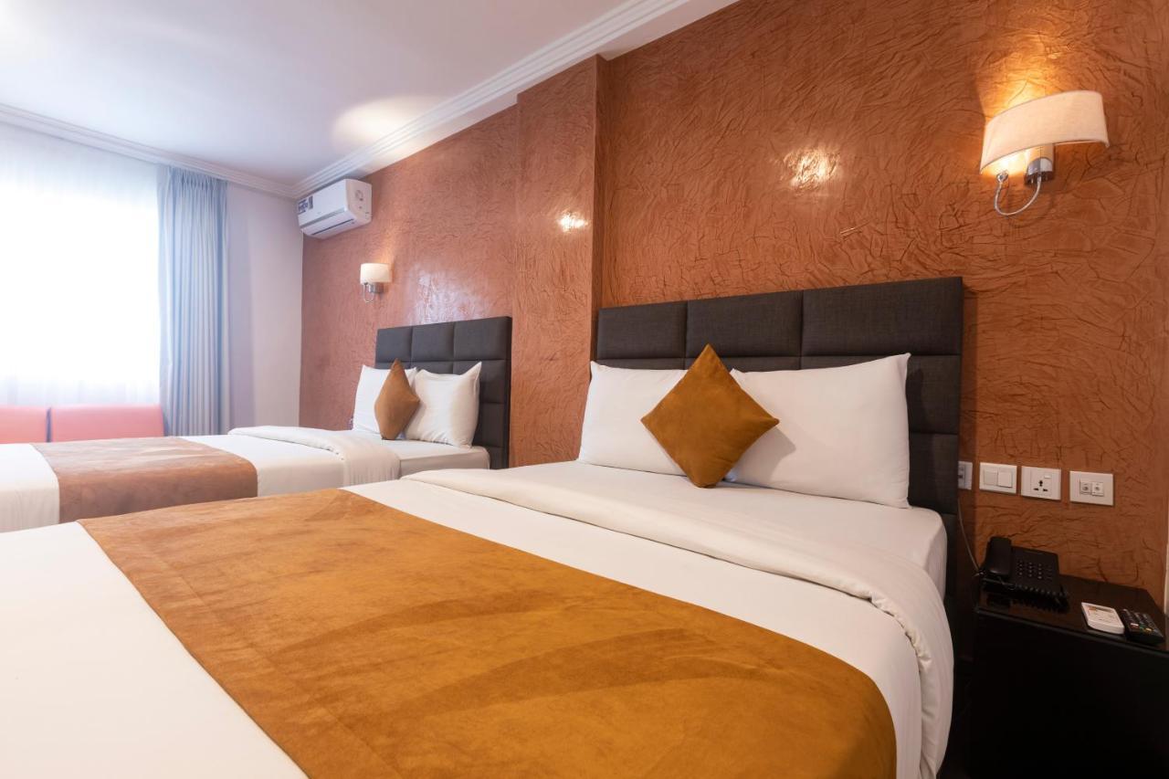 Airport View Hotel Аккра Экстерьер фото