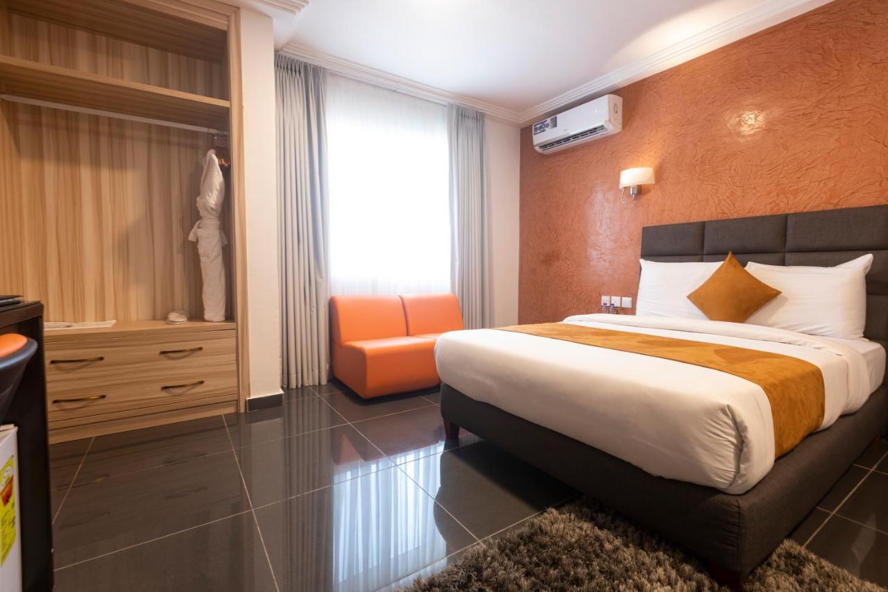 Airport View Hotel Аккра Экстерьер фото