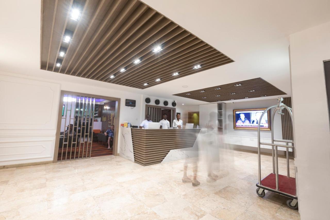 Airport View Hotel Аккра Экстерьер фото