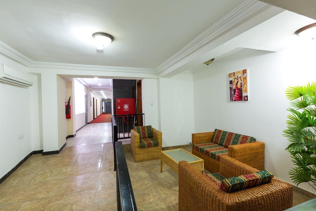 Airport View Hotel Аккра Экстерьер фото